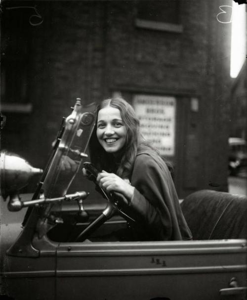 Miss Universe Ella Van Hueson, circa June 16, 1928.