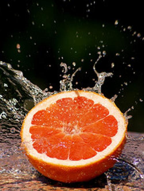 Eat and sniff more citrus fruits for an energy boost.  Photo by Steven Fernandez / Flickr